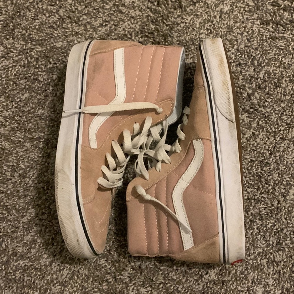 Vans High-Top Sk8-Hi Shoes